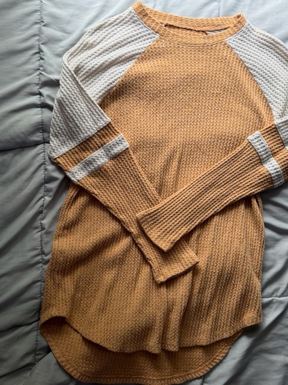 Women’s American Eagle Two-Tone Waffle Knit Crewneck Sweater - Tan & Cream